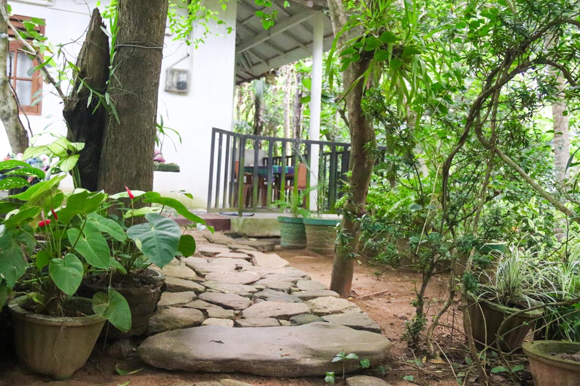 Lodge Nature Glow Udawalawe